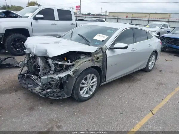 1G1ZF5SU2JF276979 2018 CHEVROLET MALIBU - Image 2