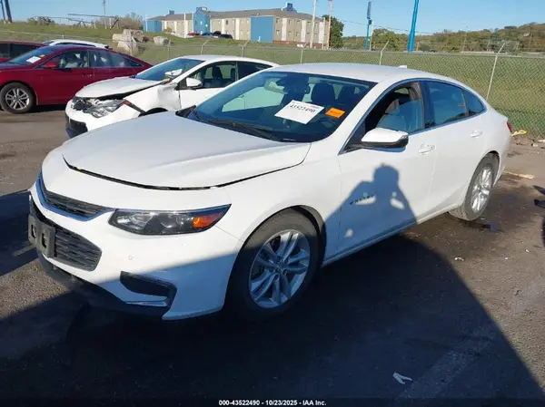 1G1ZF5SU7JF286875 2018 CHEVROLET MALIBU - Image 2
