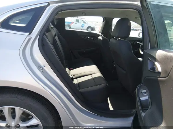 1G1ZF5SU7JF290361 2018 CHEVROLET MALIBU - Image 8