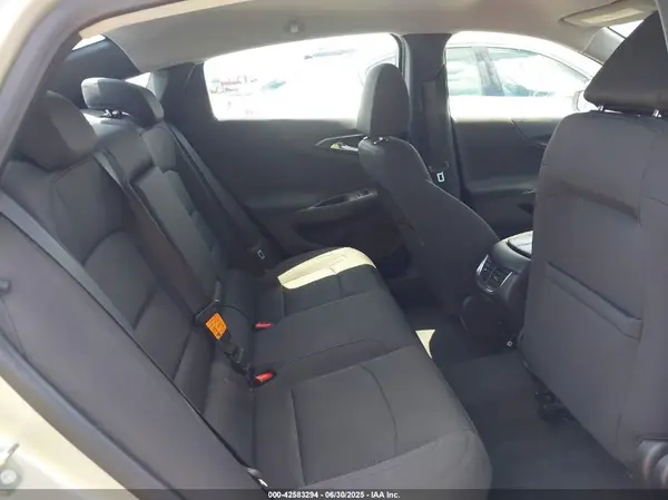 1G1ZF5SX4GF205494 2016 CHEVROLET MALIBU - Image 8