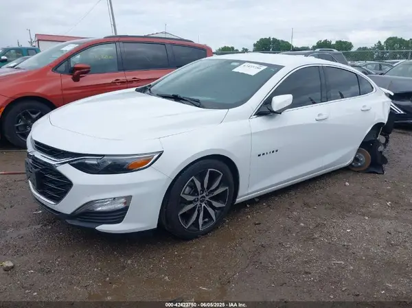 1G1ZG5ST3LF114379 2020 CHEVROLET MALIBU - Image 2