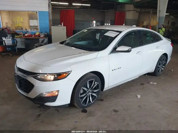 1G1ZG5ST5LF120684 2020 CHEVROLET MALIBU - Image 2