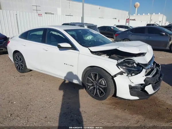 1G1ZG5ST5NF103905 2022 CHEVROLET MALIBU - Image 1