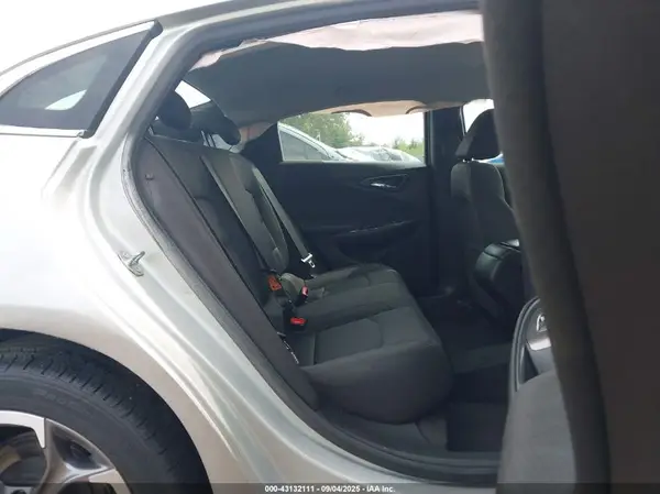 1G1ZG5ST7KF222809 2019 CHEVROLET MALIBU - Image 8