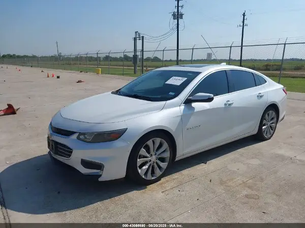 1G1ZH5SX0HF129168 2017 CHEVROLET MALIBU - Image 2