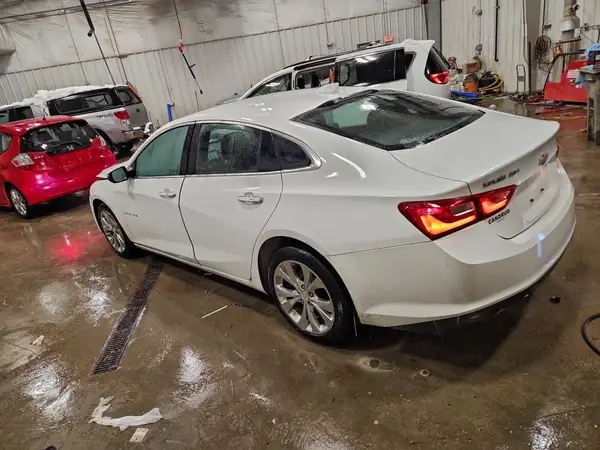 1G1ZH5SX0HF285601 2017 CHEVROLET MALIBU - Image 2