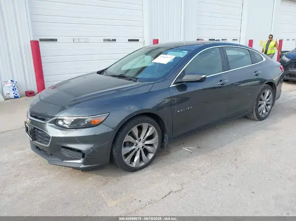 1G1ZH5SX1HF109091 2017 CHEVROLET MALIBU - Image 2