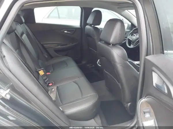 1G1ZH5SX1HF111682 2017 CHEVROLET MALIBU - Image 8