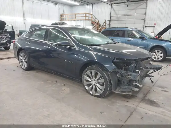 1G1ZH5SX1HF135612 2017 CHEVROLET MALIBU - Image 1
