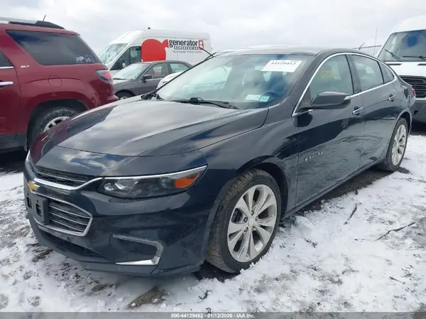 1G1ZH5SX1HF145301 2017 CHEVROLET MALIBU - Image 2