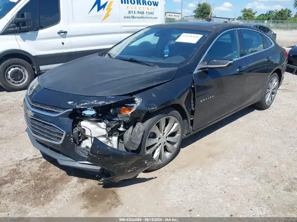 1G1ZH5SX1HF166827 2017 CHEVROLET MALIBU - Image 2