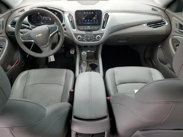 1G1ZH5SX1HF196085 2017 CHEVROLET MALIBU - Image 8