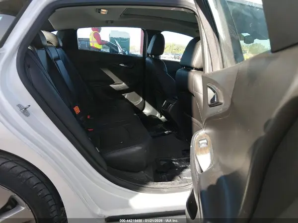 1G1ZH5SX1HF230977 2017 CHEVROLET MALIBU - Image 8
