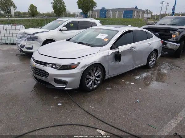 1G1ZH5SX1HF267656 2017 CHEVROLET MALIBU - Image 2