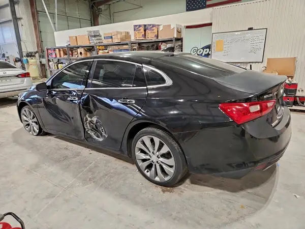 1G1ZH5SX2HF109603 2017 CHEVROLET MALIBU - Image 2