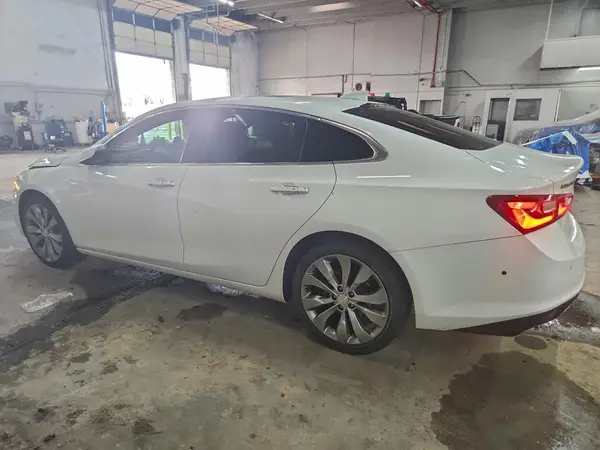 1G1ZH5SX2HF140981 2017 CHEVROLET MALIBU - Image 2