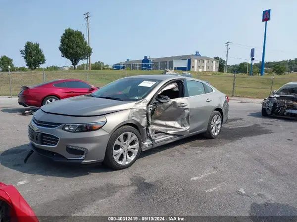 1G1ZH5SX2HF179358 2017 CHEVROLET MALIBU - Image 2