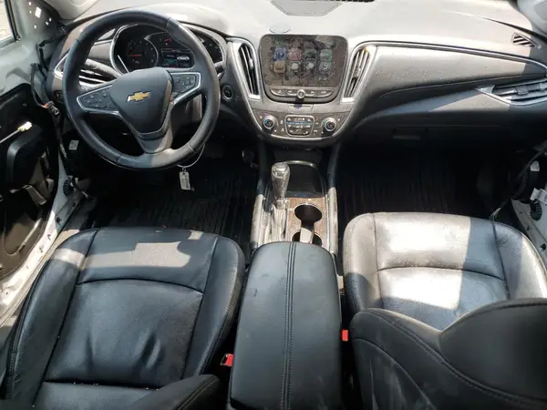 1G1ZH5SX2HF241633 2017 CHEVROLET MALIBU - Image 8