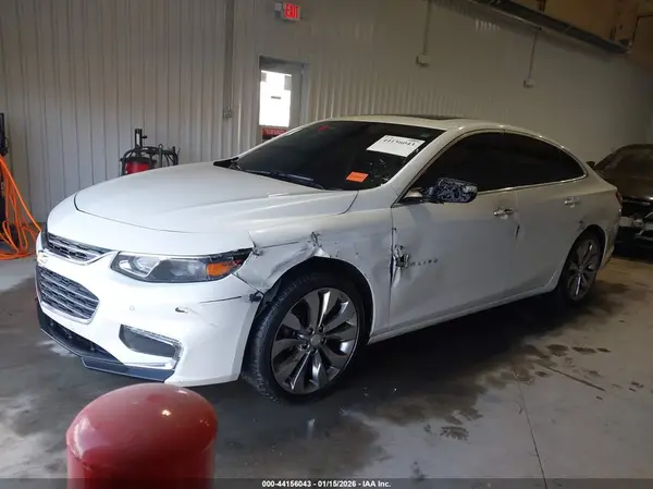 1G1ZH5SX3GF300610 2016 CHEVROLET MALIBU - Image 2