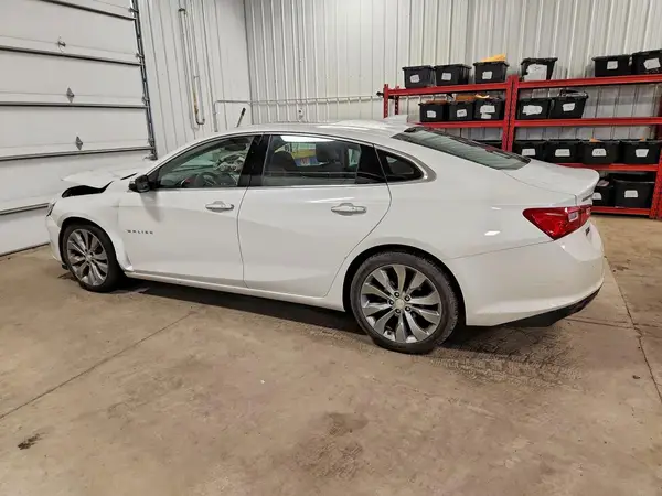1G1ZH5SX3GF357082 2016 CHEVROLET MALIBU - Image 2