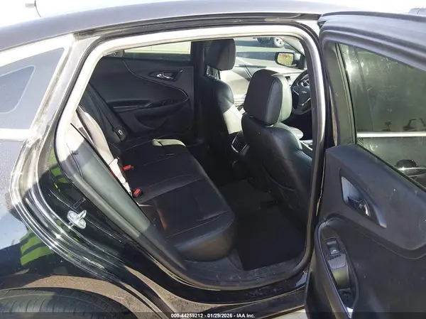 1G1ZH5SX3HF156820 2017 CHEVROLET MALIBU - Image 8