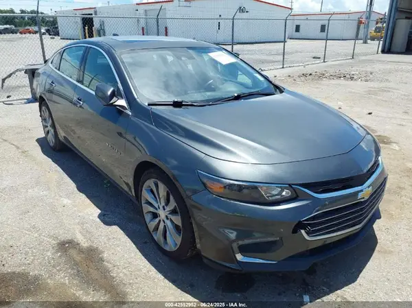 1G1ZH5SX3HF220533 2017 CHEVROLET MALIBU - Image 1