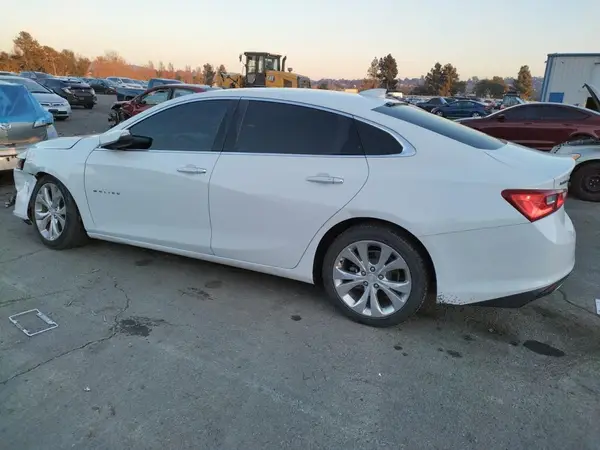 1G1ZH5SX3HF240605 2017 CHEVROLET MALIBU - Image 2