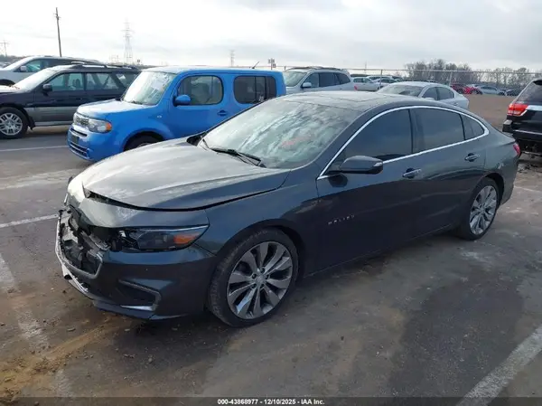 1G1ZH5SX4HF118612 2017 CHEVROLET MALIBU - Image 2