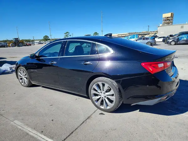 1G1ZH5SX4HF139184 2017 CHEVROLET MALIBU - Image 2