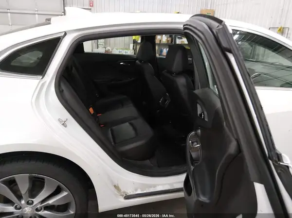 1G1ZH5SX4HF225658 2017 CHEVROLET MALIBU - Image 8
