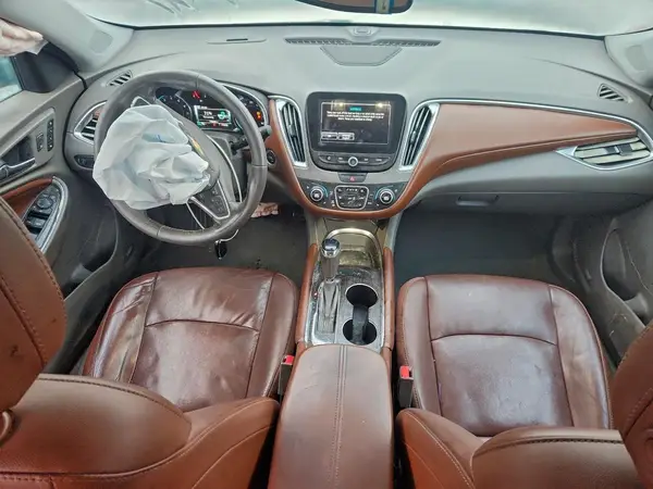 1G1ZH5SX4HF256313 2017 CHEVROLET MALIBU - Image 8