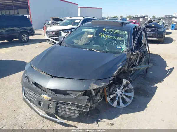 1G1ZH5SX5HF141185 2017 CHEVROLET MALIBU - Image 2