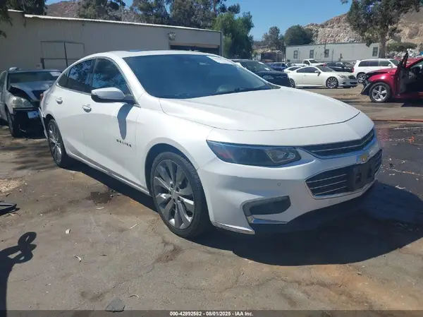 1G1ZH5SX5HF153594 2017 CHEVROLET MALIBU - Image 1