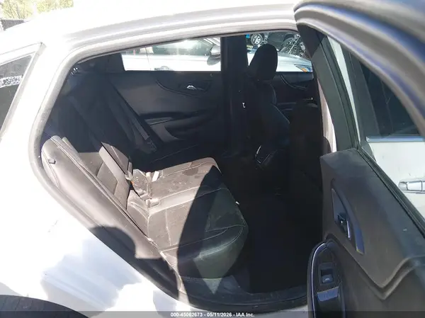 1G1ZH5SX5HF181864 2017 CHEVROLET MALIBU - Image 8