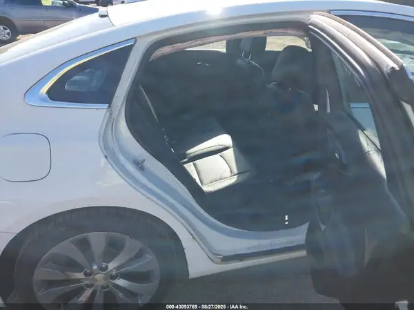 1G1ZH5SX6GF262807 2016 CHEVROLET MALIBU - Image 8