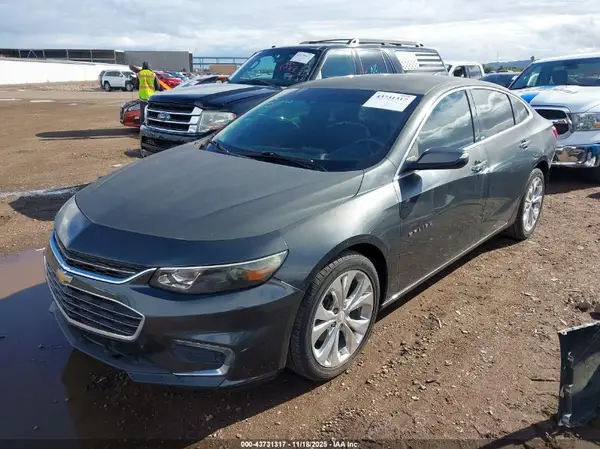 1G1ZH5SX6HF113878 2017 CHEVROLET MALIBU - Image 2