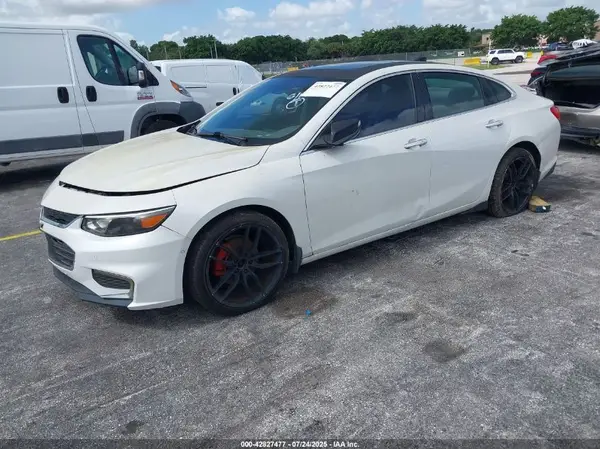 1G1ZH5SX7GF257261 2016 CHEVROLET MALIBU - Image 2