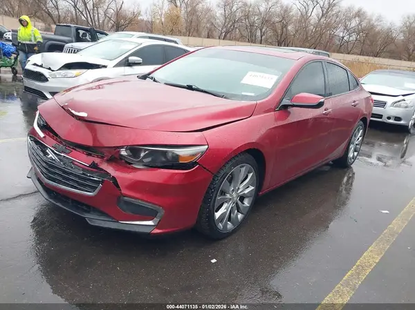 1G1ZH5SX7HF267094 2017 CHEVROLET MALIBU - Image 2