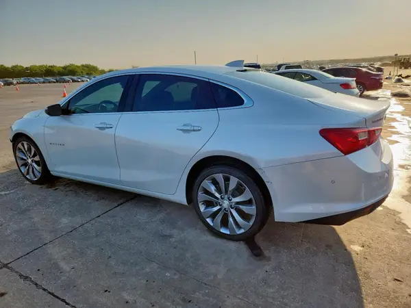 1G1ZH5SX8GF273422 2016 CHEVROLET MALIBU - Image 2