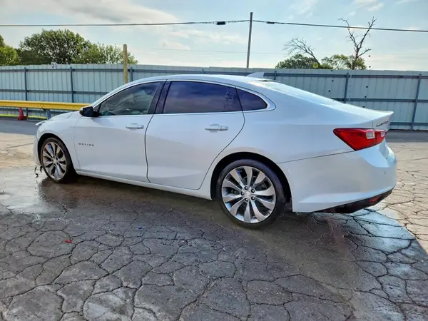 1G1ZH5SX8HF132657 2017 CHEVROLET MALIBU - Image 2