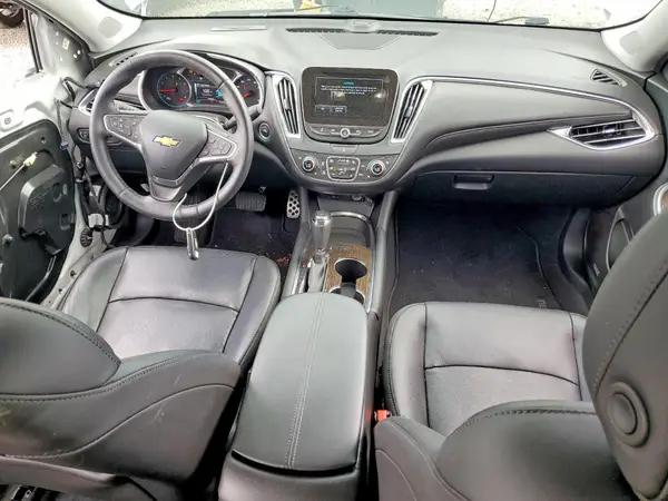 1G1ZH5SX8HF137213 2017 CHEVROLET MALIBU - Image 8