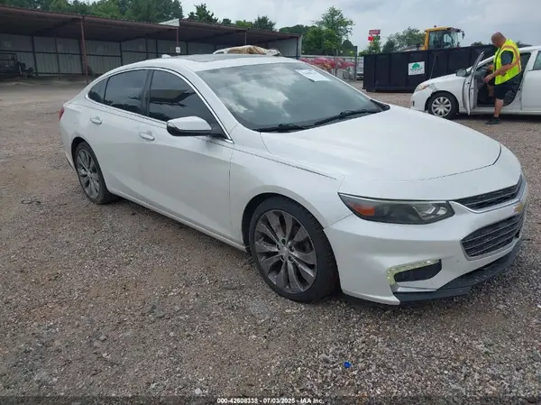 1G1ZH5SX8HF138670 2017 CHEVROLET MALIBU - Image 1