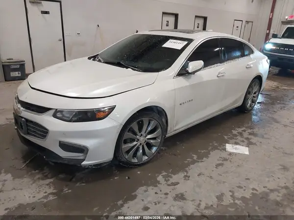 1G1ZH5SX8HF164332 2017 CHEVROLET MALIBU - Image 2