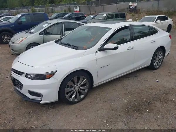 1G1ZH5SX8HF227087 2017 CHEVROLET MALIBU - Image 2