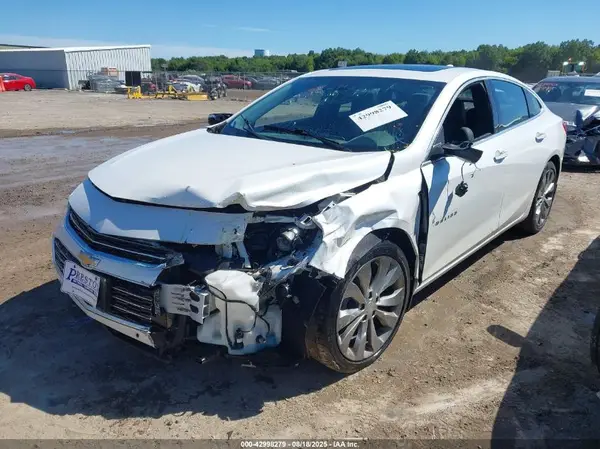 1G1ZH5SX8HF228966 2017 CHEVROLET MALIBU - Image 2