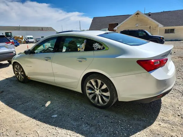 1G1ZH5SX9GF213410 2016 CHEVROLET MALIBU - Image 2