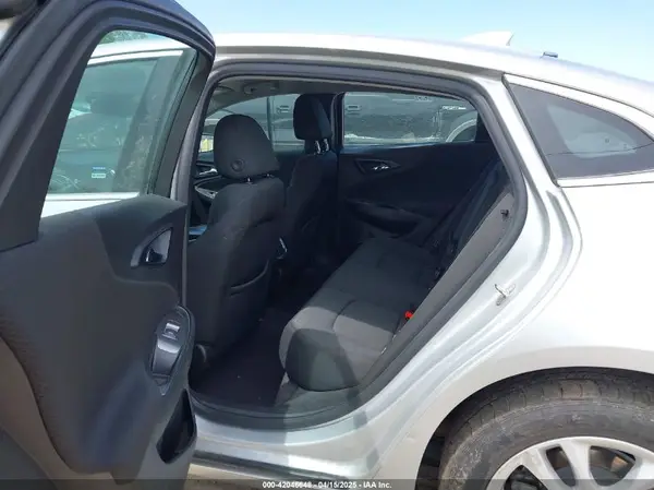 1G1ZJ5SU0HF139676 2017 CHEVROLET MALIBU - Image 8