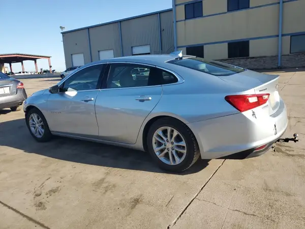 1G1ZJ5SU1HF123647 2017 CHEVROLET MALIBU - Image 2