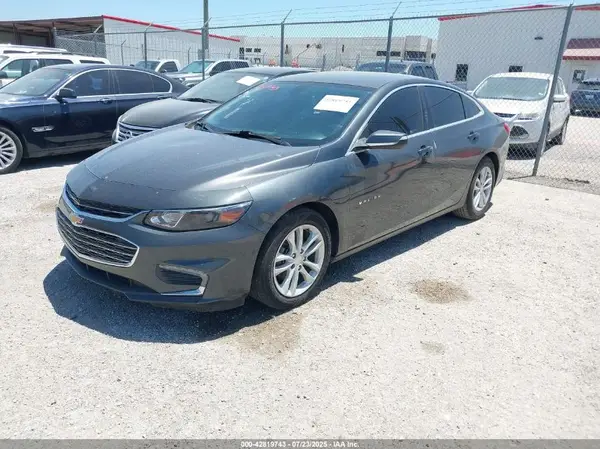 1G1ZJ5SU1HF210285 2017 CHEVROLET MALIBU - Image 2