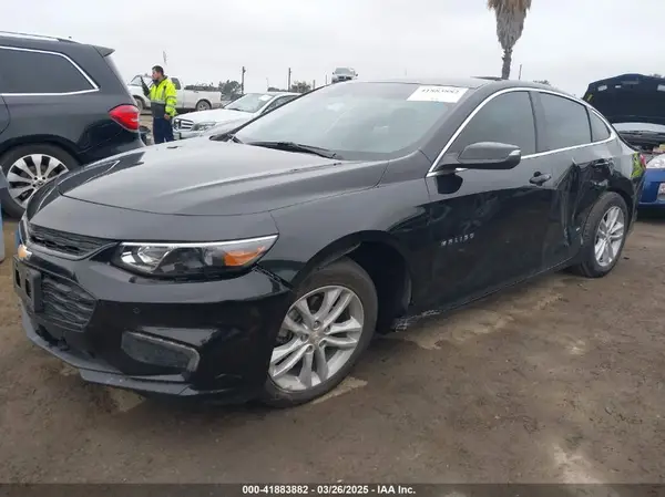 1G1ZJ5SU1HF266517 2017 CHEVROLET MALIBU - Image 2